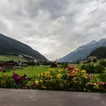 Nigella Neustift im Stubaital